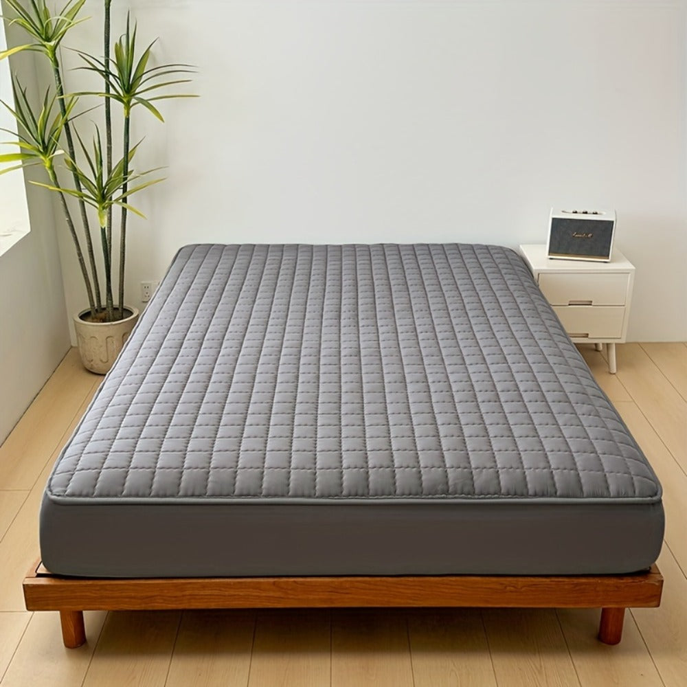 Quilted Waterproof Mattress Protector Soft Breathable Mattress Cover with Deep Pocket for Full Queen King - Solid Color Bedding Pad for Bedroom Guest Room Hotel Apartment School