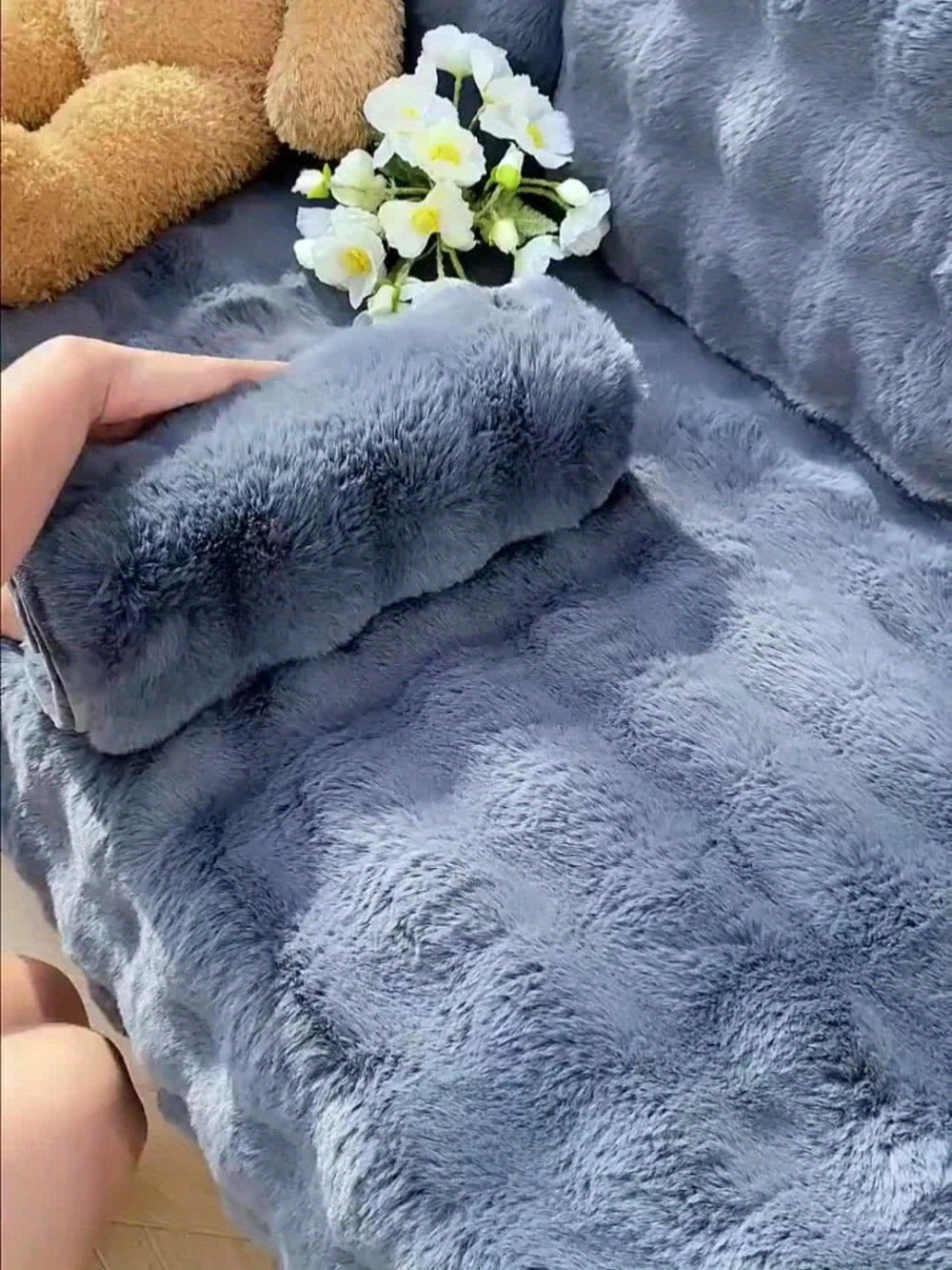 Faux Rabbit Plush Sofa Cover Winter Warm Thickened Anti-Slip Pet Friendly Cushion Protector for Living Room Bedroom Office 1 2 3 4 Seater