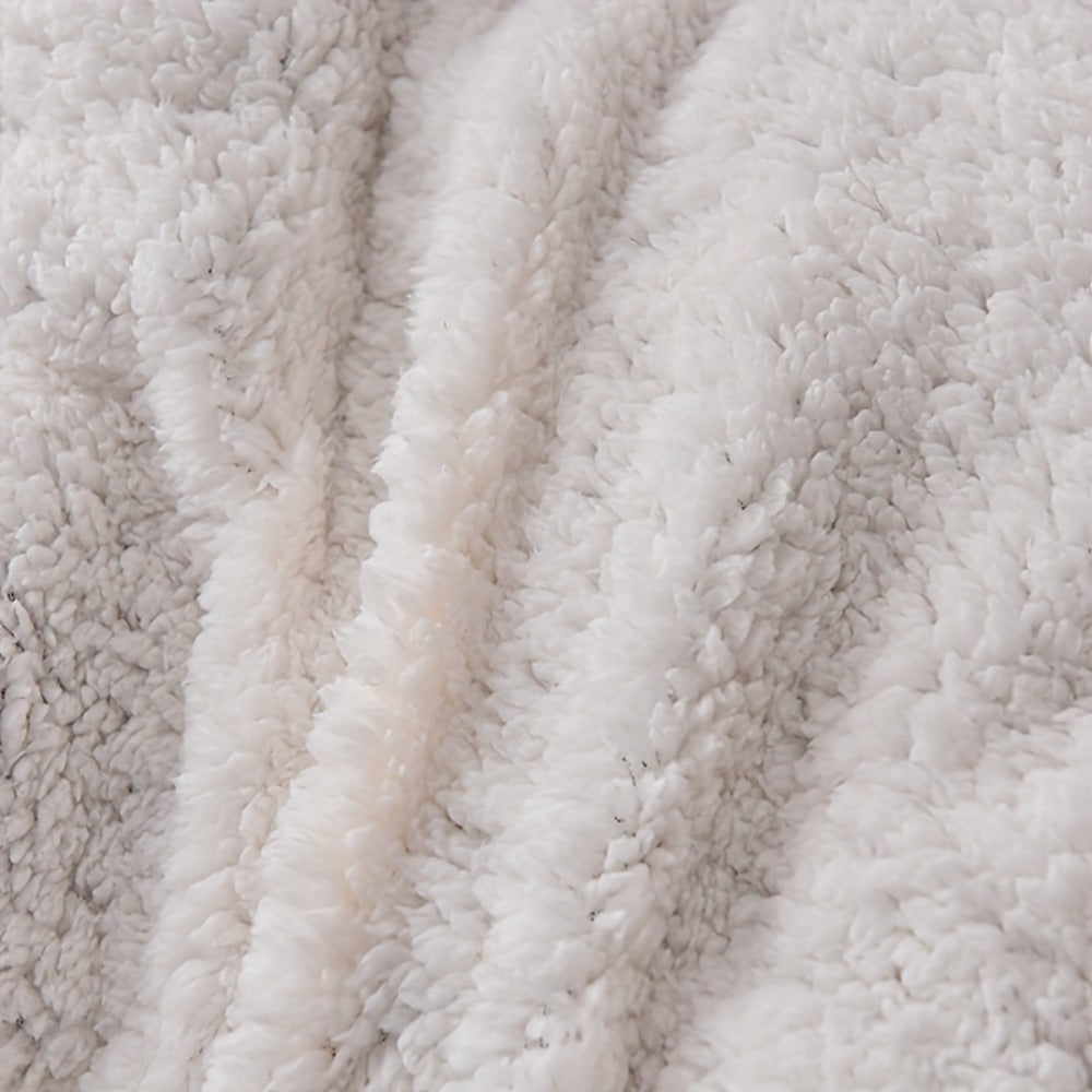 Reversible Milk Velvet Comforter Soft Quilted Blanket 100% Polyester Plush Fleece Bedding All Season Machine Washable for Home Hotel Queen King Size Light Grey Dark Gray