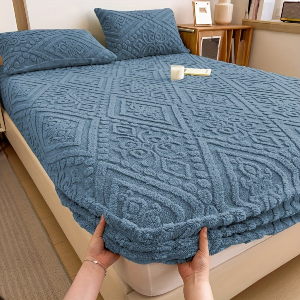 Flannel Fitted Sheet Plush Embossed Texture Soft Warm Mattress Cover for Autumn Winter Twin Full Queen King 4 Colors European Design Machine Washable