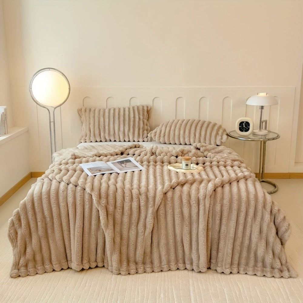 Plush Faux Fur Blanket ¨C Imitation Rabbit Fur 300-350gsm Knit Throw for Sofa, Bed & Travel, All Season, 3 Colors, 2 Sizes