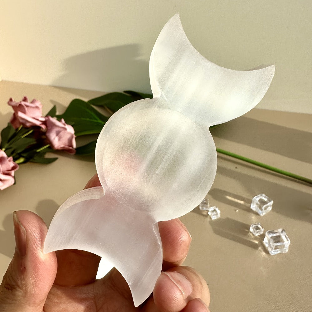 Natural Selenite Triple Charging Dish Crystal Charging Plate for Crystals and Stones, Quartz Crystal Cleansing Bowl Mineral Specimen Home Decor Crystal Gift for Meditation Reiki Energy Healing