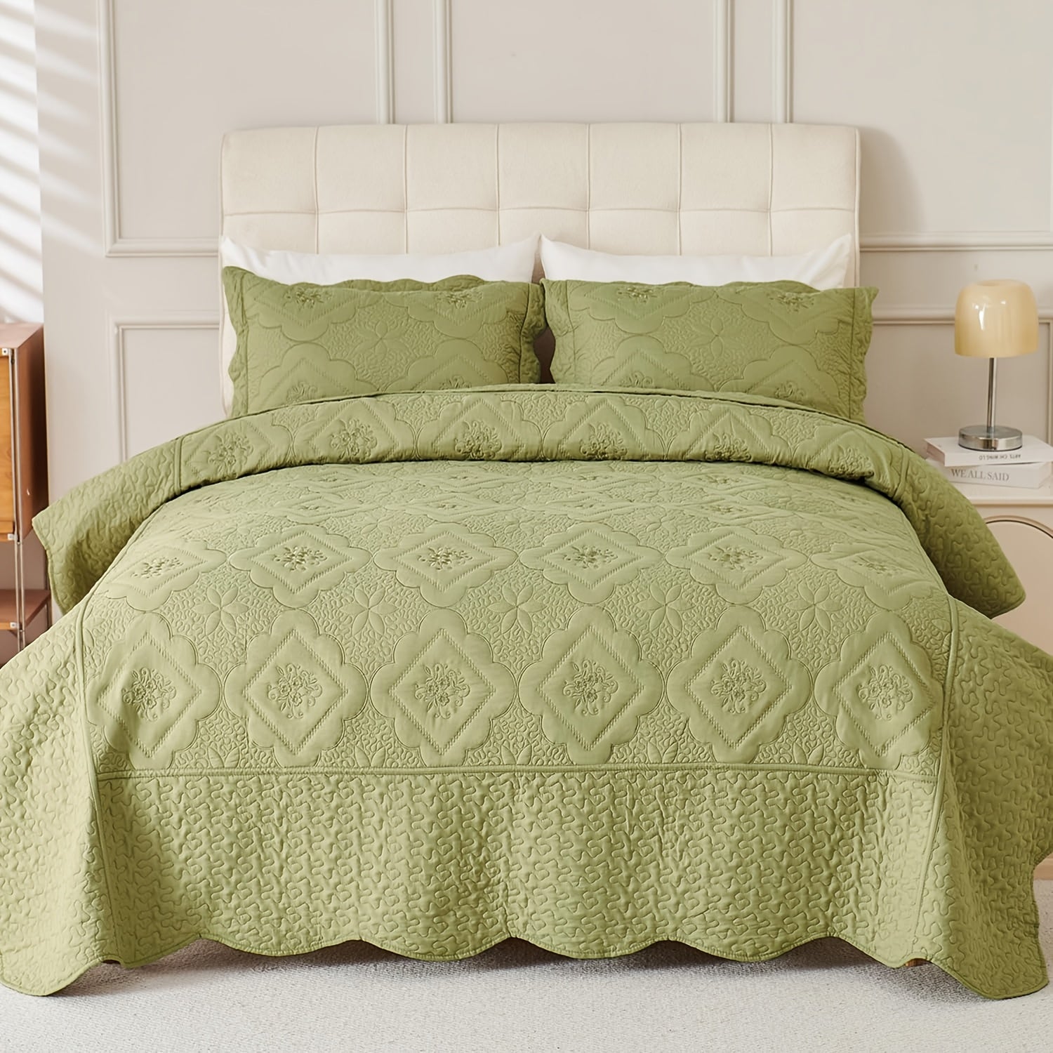 Quilt Set 3 Piece Floral Embroidery Bedspread - 100% Polyester Wrinkle Resistant Lightweight Quilted Coverlet with 2 Pillow Shams for Full Queen King Bed, Elegant Bedroom Decor in 19 Colors