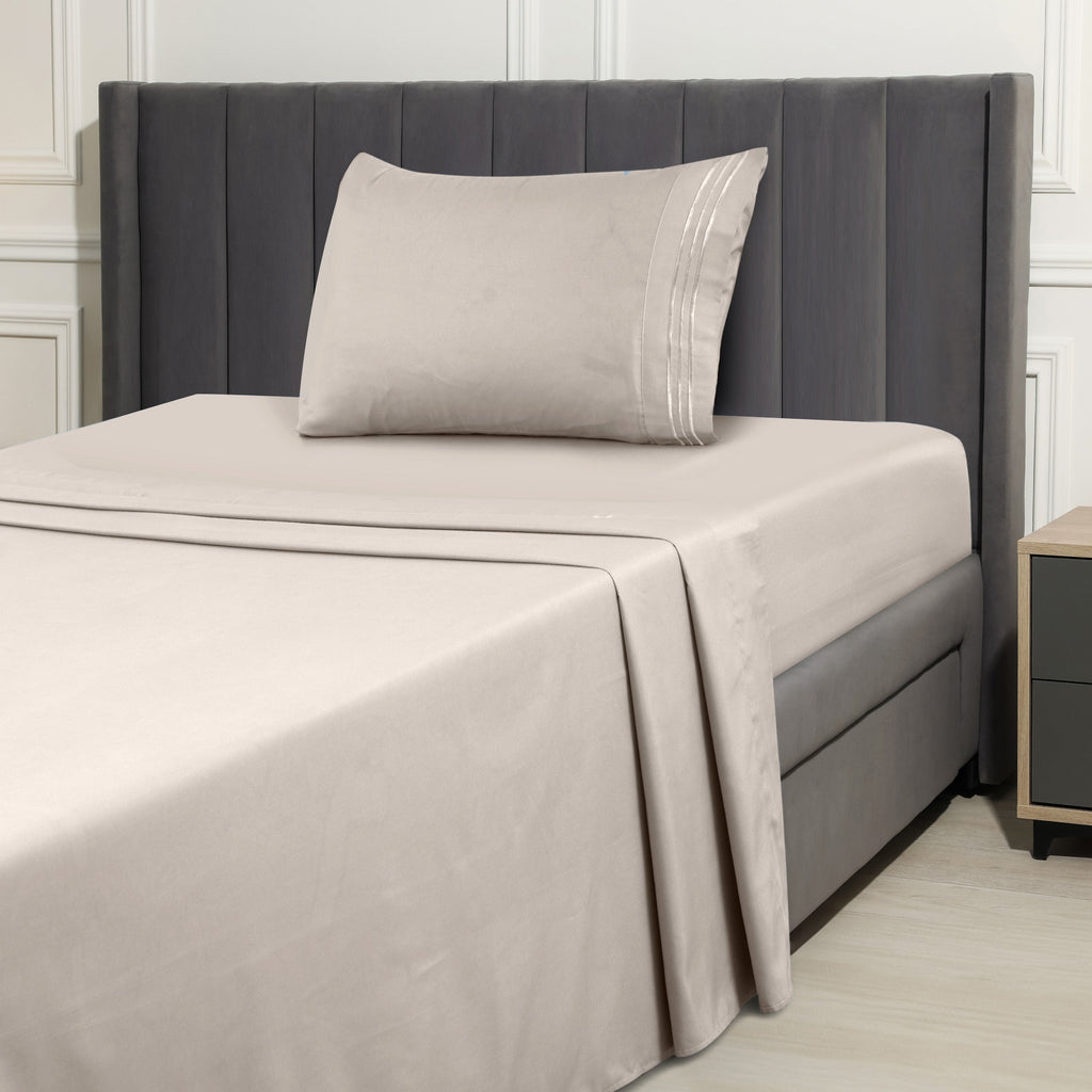 Fitted Sheet Set 4 Piece Microfiber Deep Pocket Bed Sheets - Soft Brushed Bedding Set with Pillowcases, All Season Cooling Sheet Set, 16 Inch Deep Pocket, Multiple Colors & Sizes