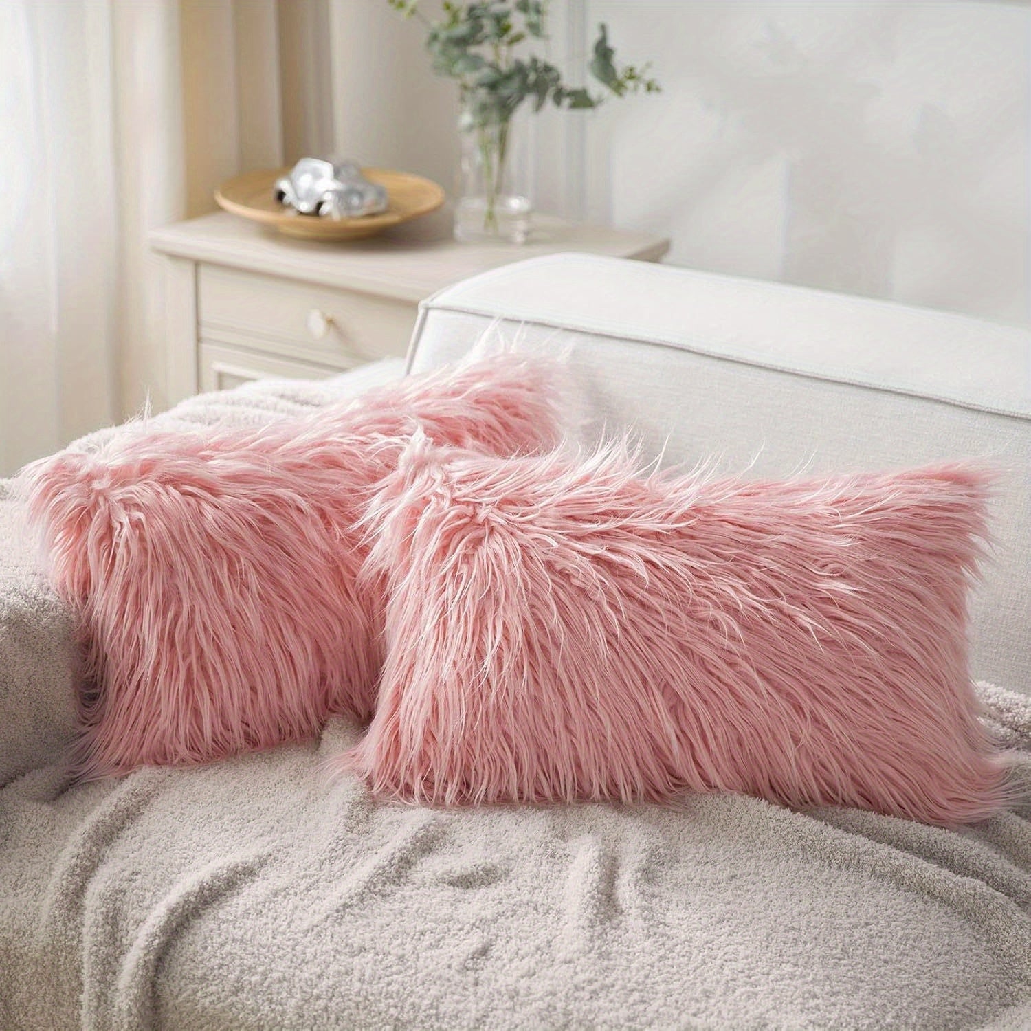 Faux Fur Throw Pillow Covers Pack of 2 ¨C Luxury Soft Fluffy Decorative Cushion Covers for Couch Bed Sofa, Pet Friendly, Zipper Closure