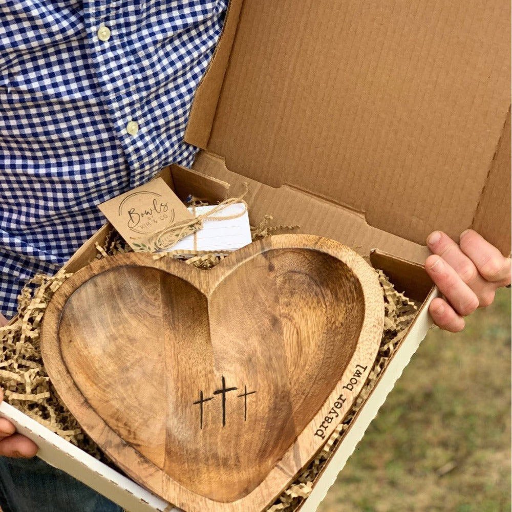 Wooden Prayer Bowl with 24 Prayer Cards ¨C Hand-Carved Heart Shaped Cross Engraved Vintage Religious Gift Set for Easter, Christmas, Thanksgiving, Home Altar & Prayer Room Tabletop Decor