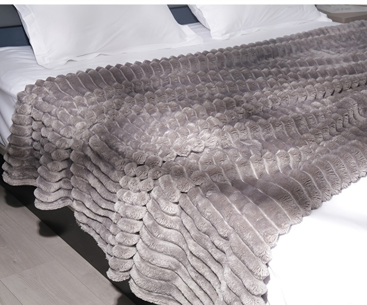 500gsm Heavy Plush Blanket ¨C Ultra Thick Soft Warm Fluffy Blanket for Bed, Sofa & Travel, Baby to Double Size, 5 Colors