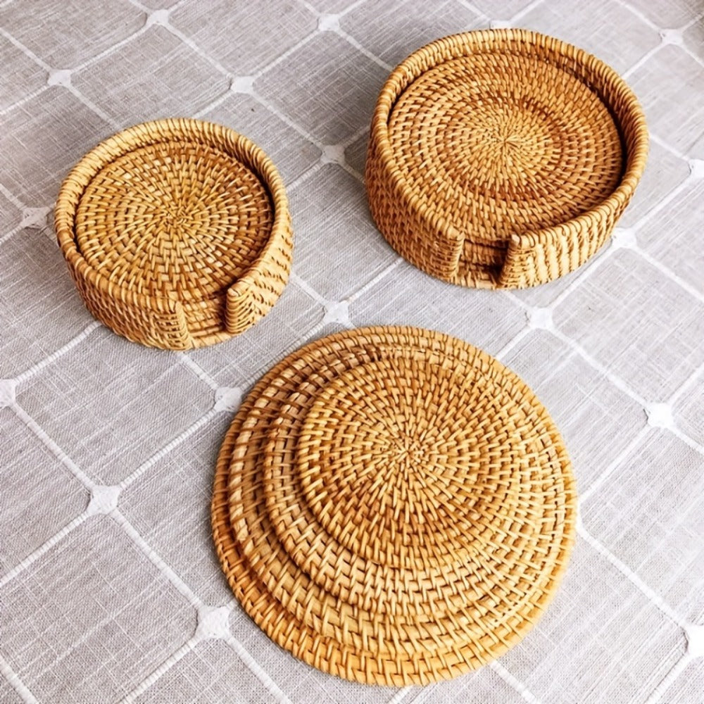 Rattan Woven Coasters Set of 6 Handcrafted Heat-Resistant Non-Slip Drink Mats Boho Table Decor for Kitchen Dining Room Coffee Table Tabletop Protection Holiday Gift