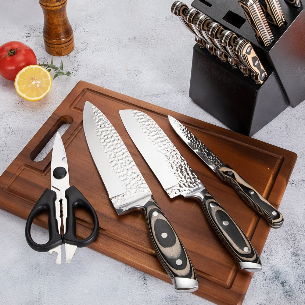 Kitchen Knife Set 15 Piece ¨C Chef Knife Block Set with Self-Sharpening Wooden Block, Steak Knives & Hammered Stainless Steel Blades, Perfect Gift for Home Cooks & Men