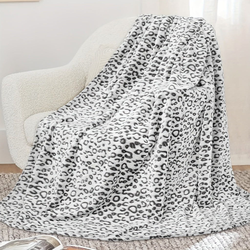 Leopard Print Throw Blanket ¨C Soft Fluffy Jacquard Fleece Flannel for Couch, Bed, Sofa & Camping, 3 Sizes, 5 Colors