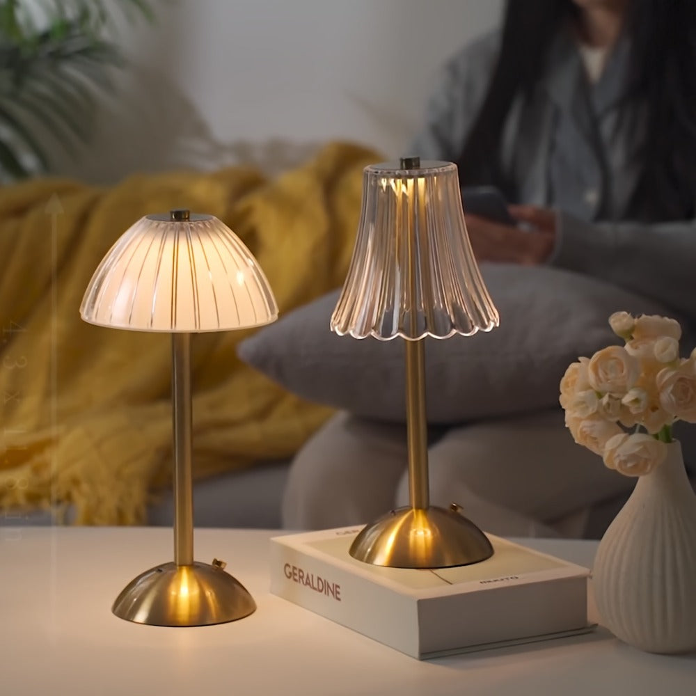 LED Retro Metal Table Lamp for Bedroom, Nordic Bedside Night Light with USB Charging, Warm Atmosphere Desk Lamp for Living Room Reading