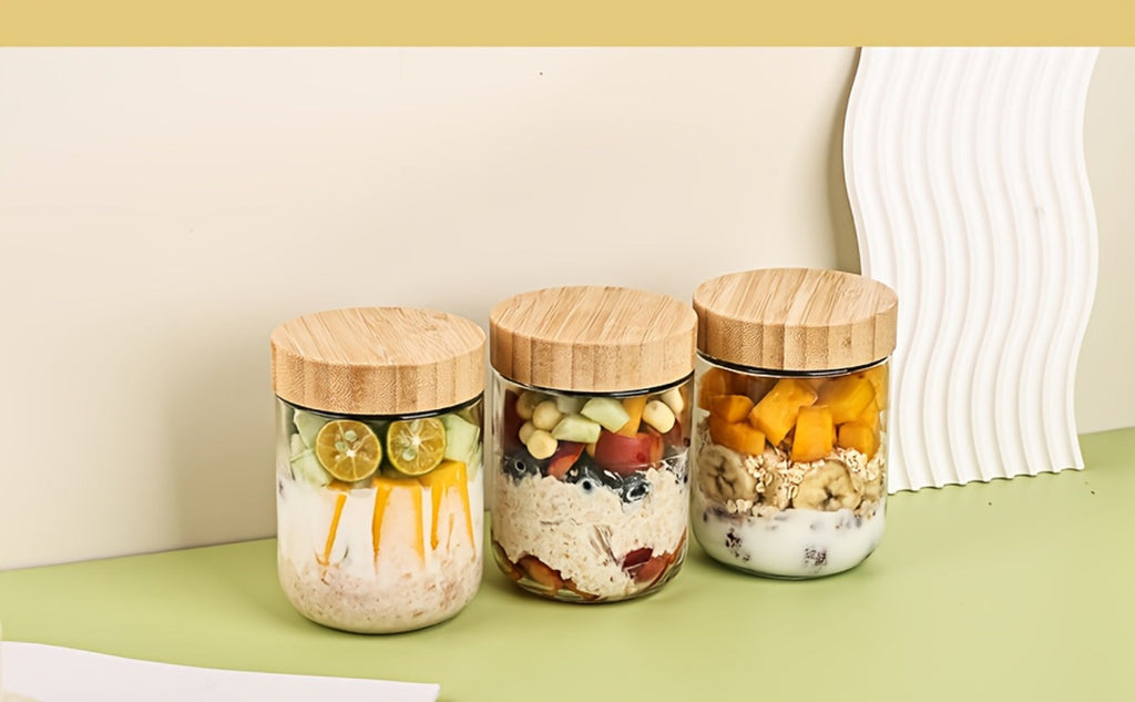 Glass Jars with Bamboo Lids - Airtight Wide Mouth Mason Jars for Overnight Oats Yogurt Chia Seeds Snacks and Meal Prep, Clear Glass Food Storage Containers for Salad Spice and Sugar, Available in 4 Pack 16oz or 6 Pack with Spoons
