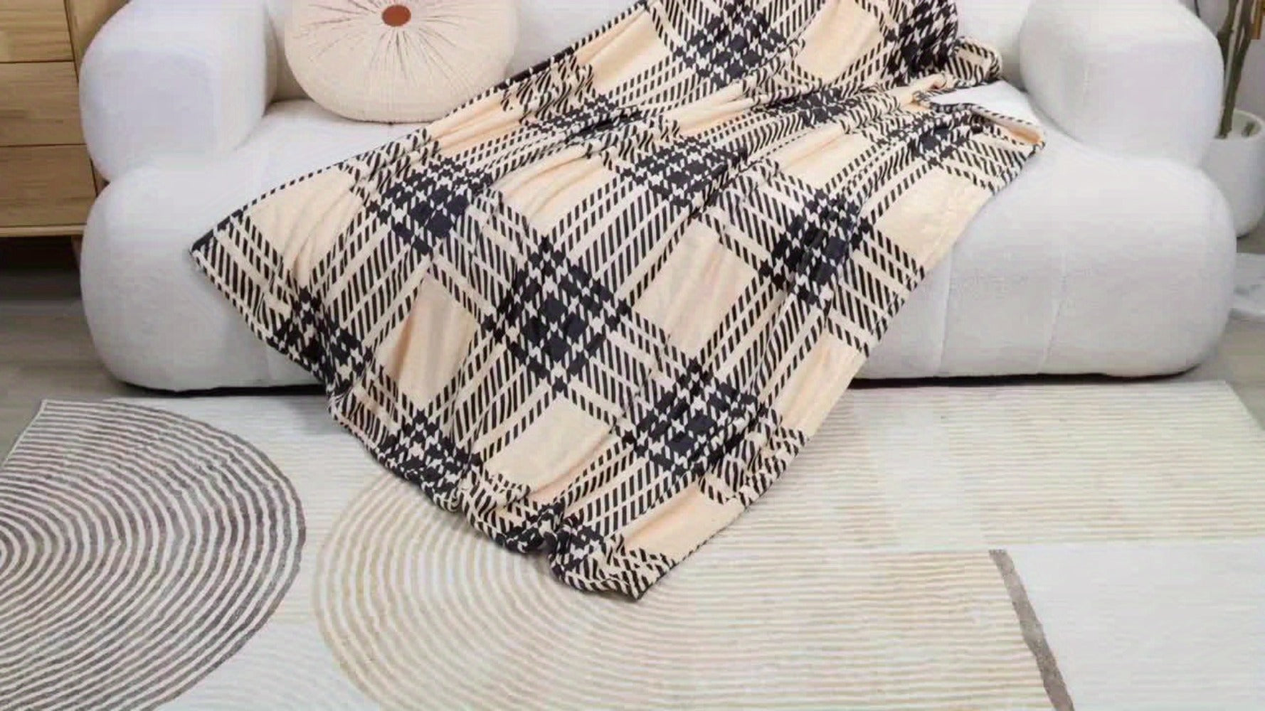 Heart Floral Print Flannel Blanket ¨C 250-300gsm Soft All-Season Throw for Home, Office & Travel, 6 Sizes, Mother's Day Gift