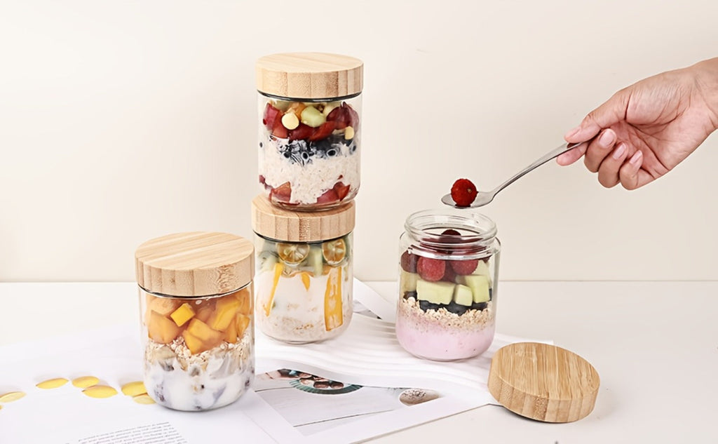 Glass Jars with Bamboo Lids - Airtight Wide Mouth Mason Jars for Overnight Oats Yogurt Chia Seeds Snacks and Meal Prep, Clear Glass Food Storage Containers for Salad Spice and Sugar, Available in 4 Pack 16oz or 6 Pack with Spoons