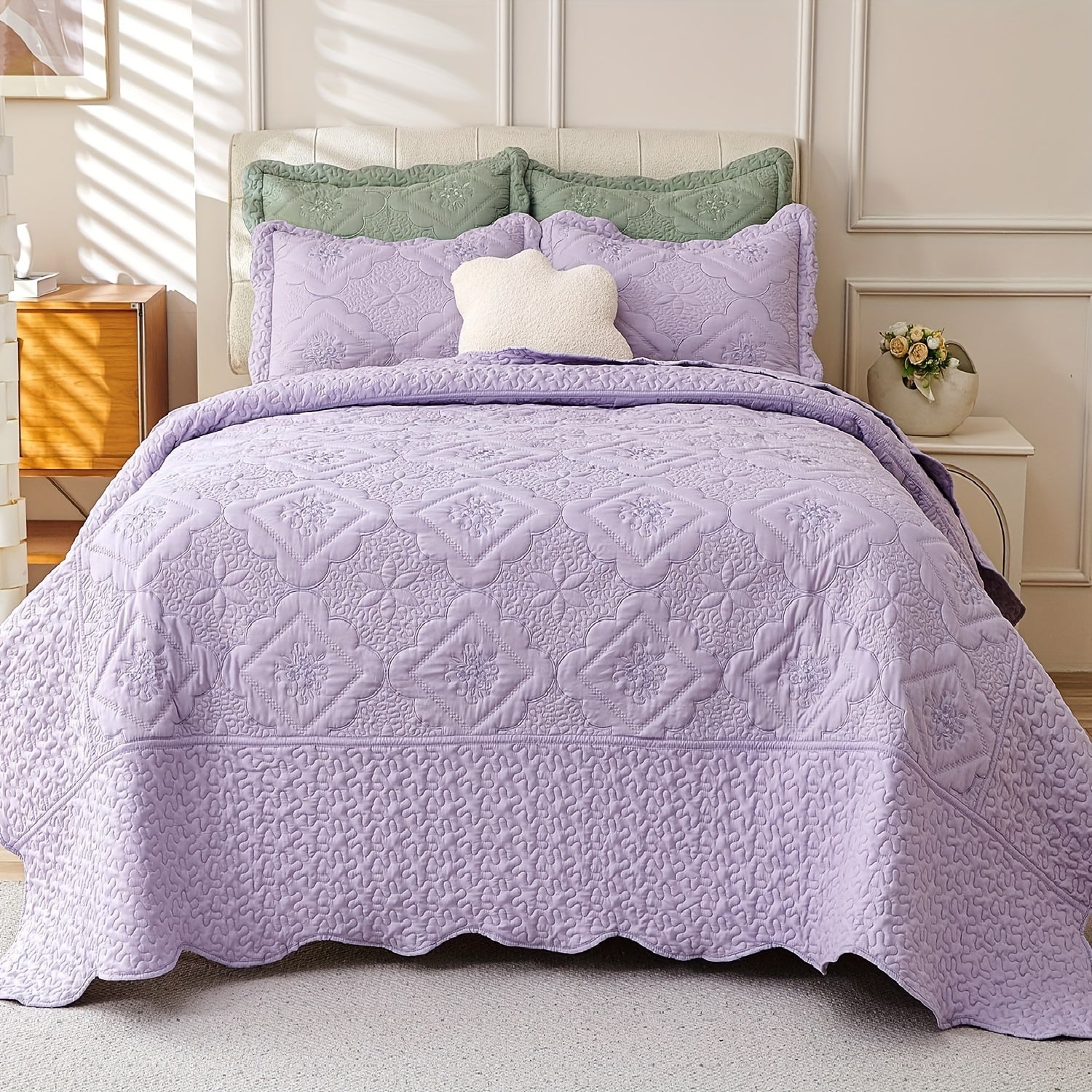 Quilt Set 3 Piece Floral Embroidery Bedspread - 100% Polyester Wrinkle Resistant Lightweight Quilted Coverlet with 2 Pillow Shams for Full Queen King Bed, Elegant Bedroom Decor in 19 Colors
