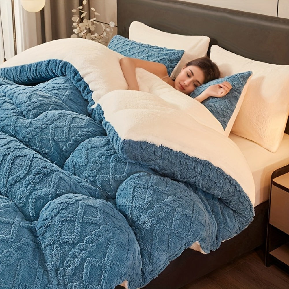 Winter Comforter Thick Warm Milk Velvet Duvet ¨C Geometric Quilted Heavyweight Blanket for All Seasons, Twin Full Queen King ¨C Silvery Grey & Blue