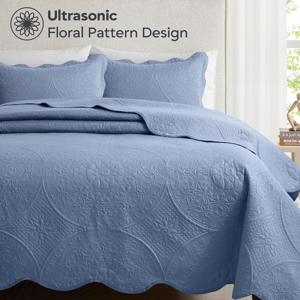 Quilted Bedspread Set 3 Piece ¨C Soft Floral Coverlet with Pillow Shams, Lightweight Breathable Quilt for Bedroom & Guest Room, All Season Bed Cover