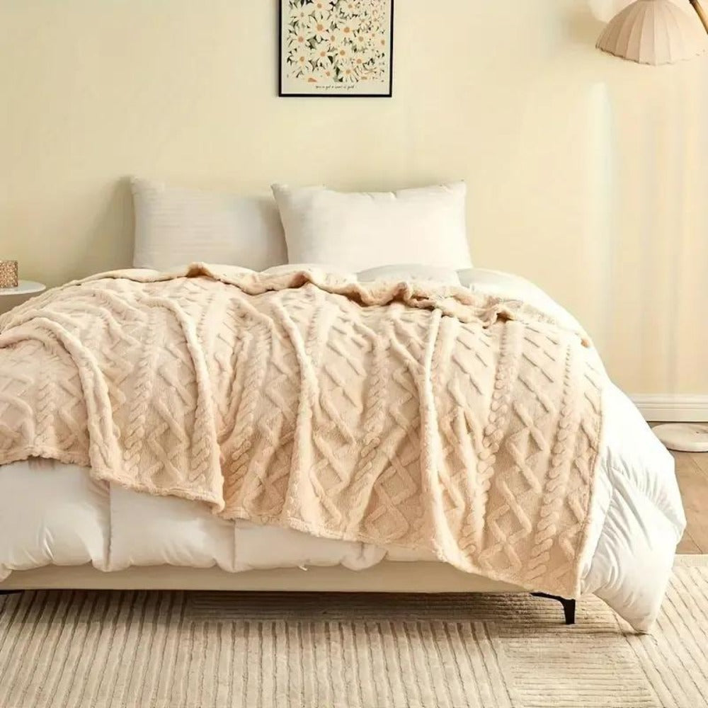 3D Plush Dense Weave Fleece Blanket ¨C Ultra-Soft Warm Throw for Bed, Couch, Travel & Outdoor, Air-Conditioning Friendly, 3 Colors, 2 Sizes