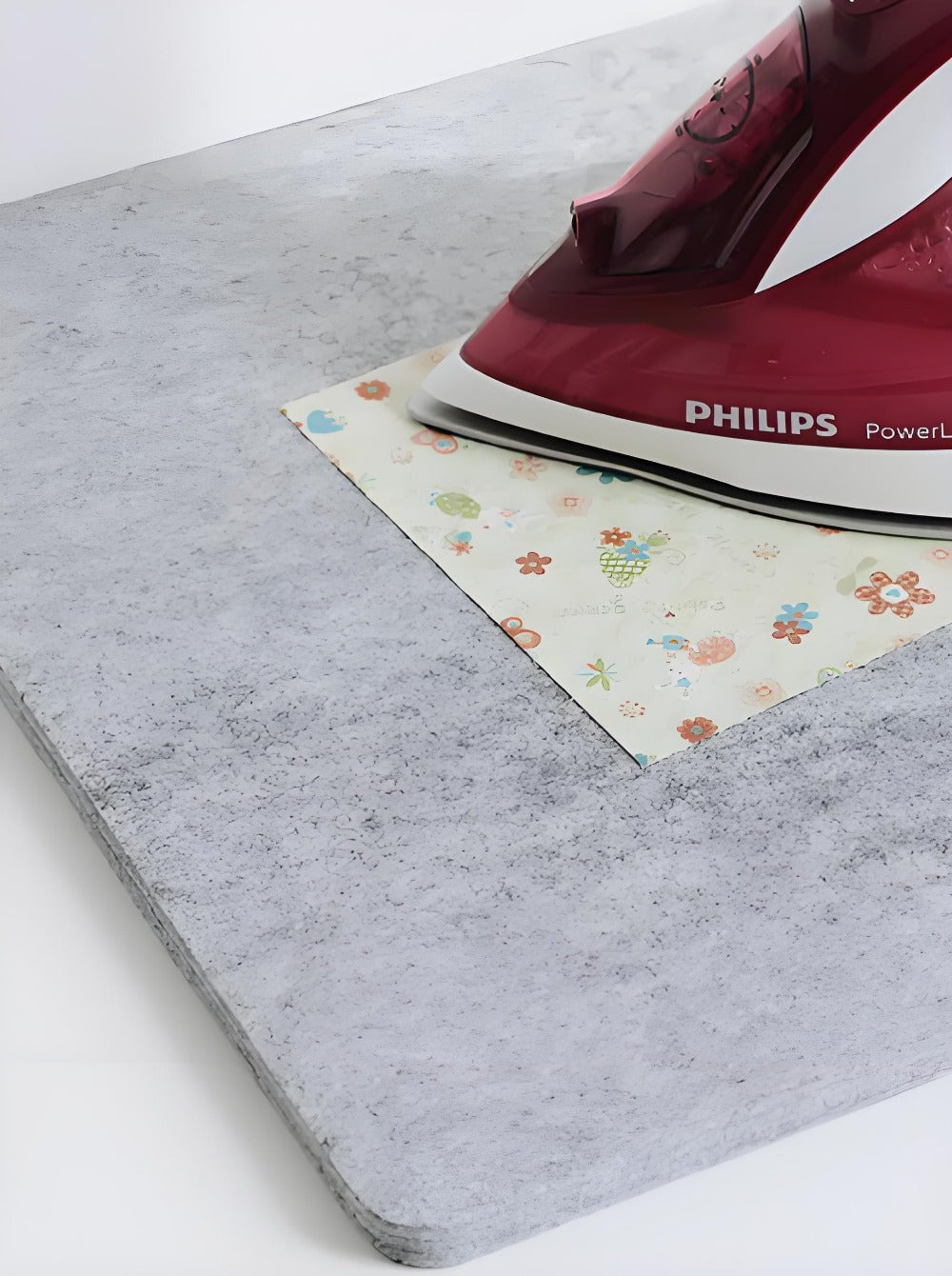 Ironing Pad Heat Resistant Felt Ironing Mat Non-Slip Portable Ironing Board Cover for Tabletop Countertop Quilting Sewing Laundry Steaming Apartment Dorm Dark Gray