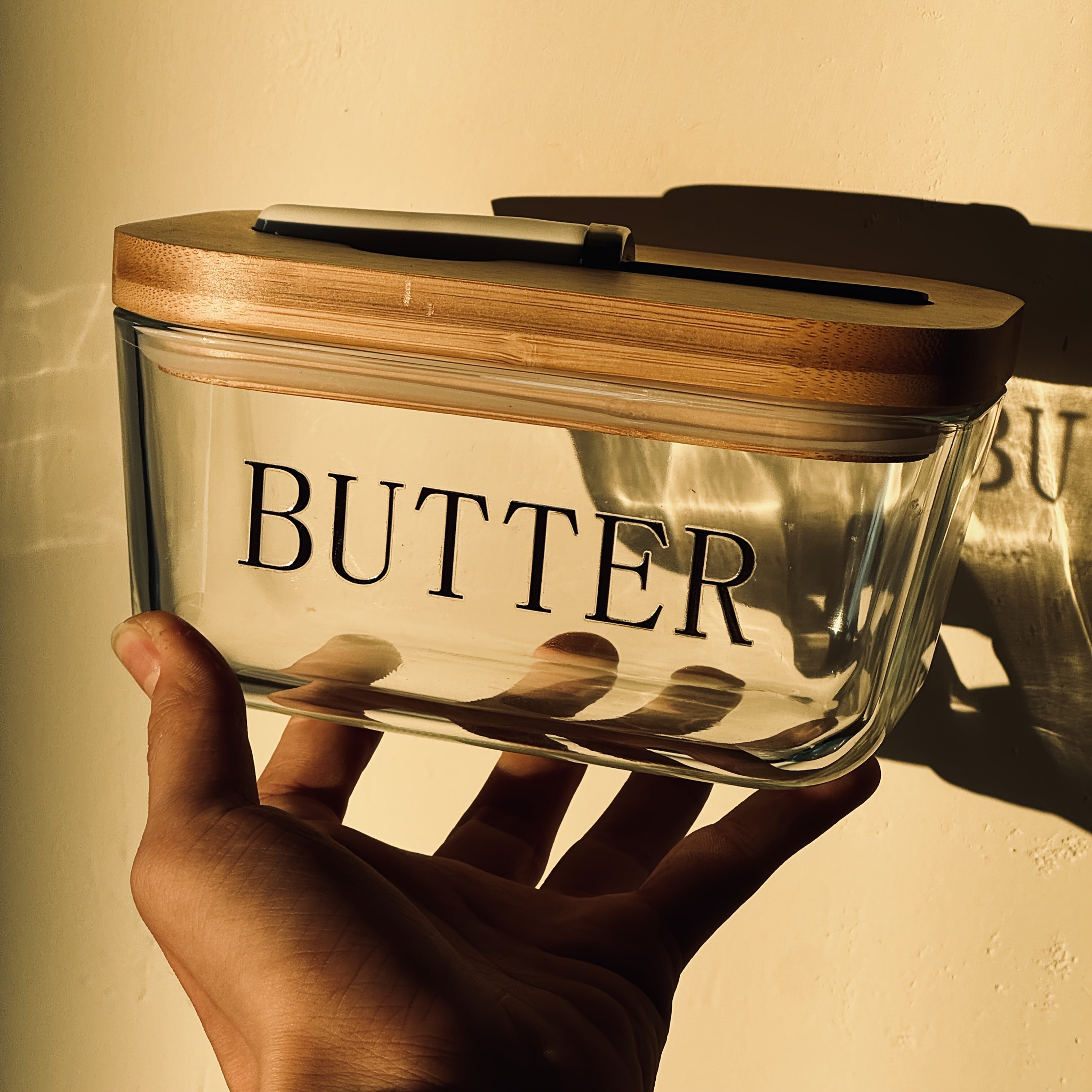 Glass Butter Dish with Airtight Lid, 700ml/25oz - Countertop & Fridge Butter Keeper, Covered Butter Tray with Lid for Counter or Refrigerator Door Shelf