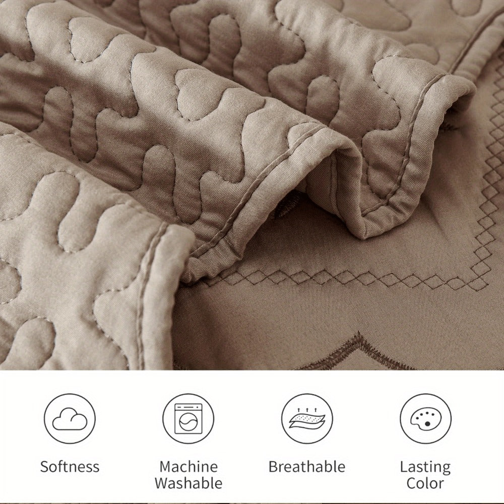 Quilt Set 3 Piece Floral Embroidery Bedspread - 100% Polyester Wrinkle Resistant Lightweight Quilted Coverlet with 2 Pillow Shams for Full Queen King Bed, Elegant Bedroom Decor in 19 Colors