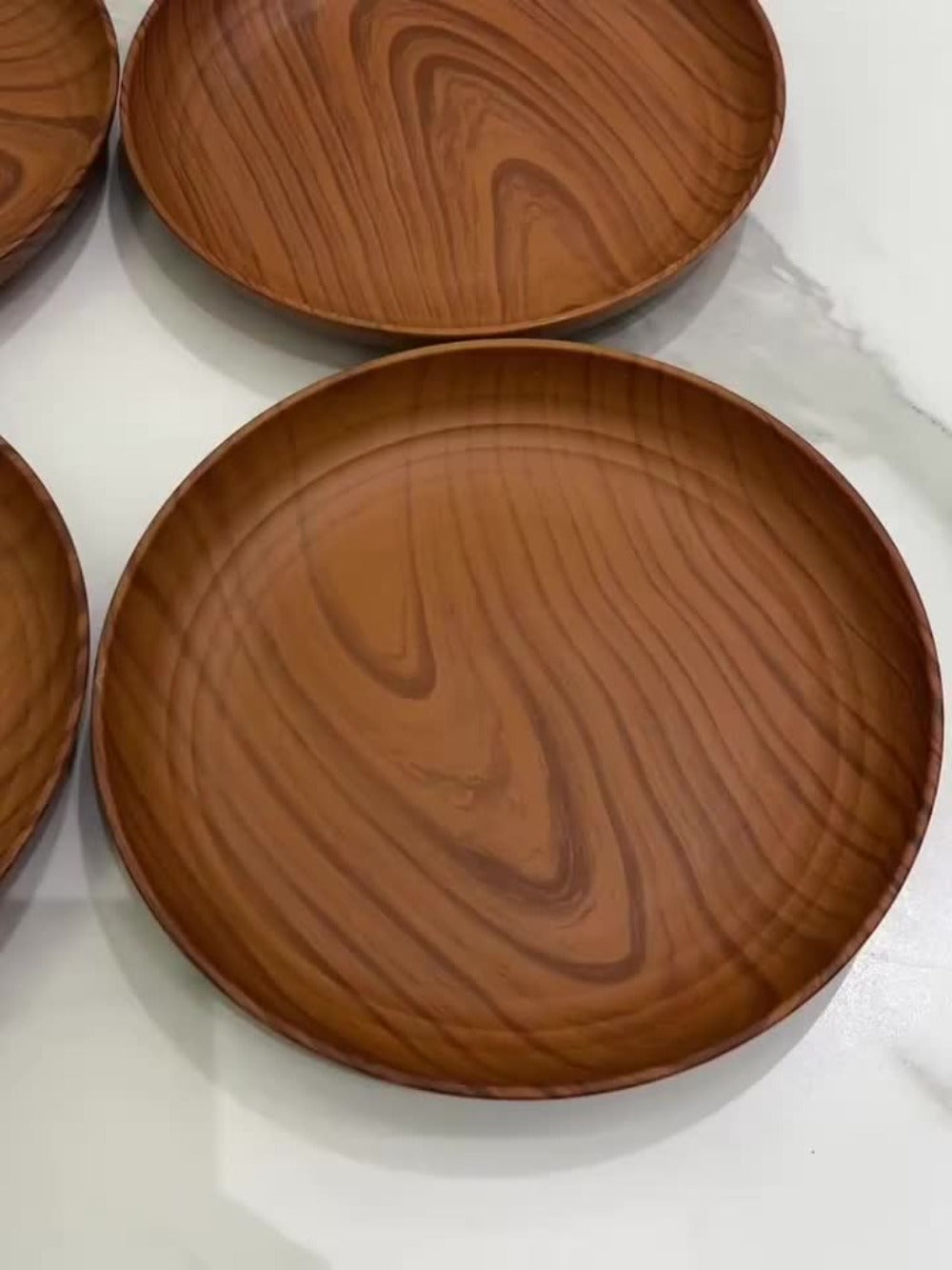 Wood Grain Plastic Dinner Plates Set of 10 - 7.8 Inch Salad Serving Plates for Kitchen Dining Table
