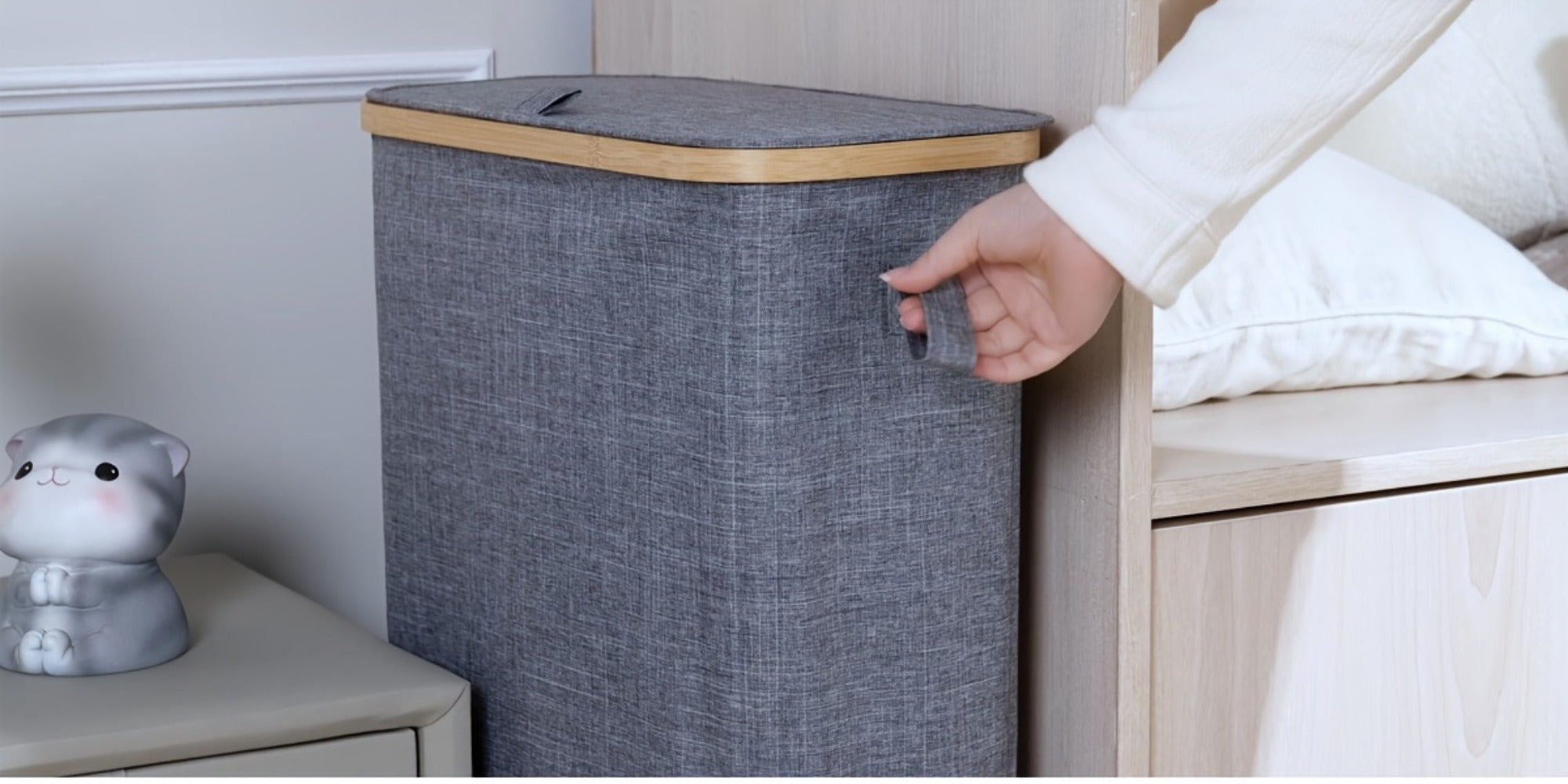 Slim Laundry Hamper with Lid & Removable Bag ¨C Foldable Narrow Clothes Basket with Bamboo Handles for Bathroom, Bedroom & Dorm ¨C 50L / 65L / 75L Space-Saving Collapsible Laundry Bin