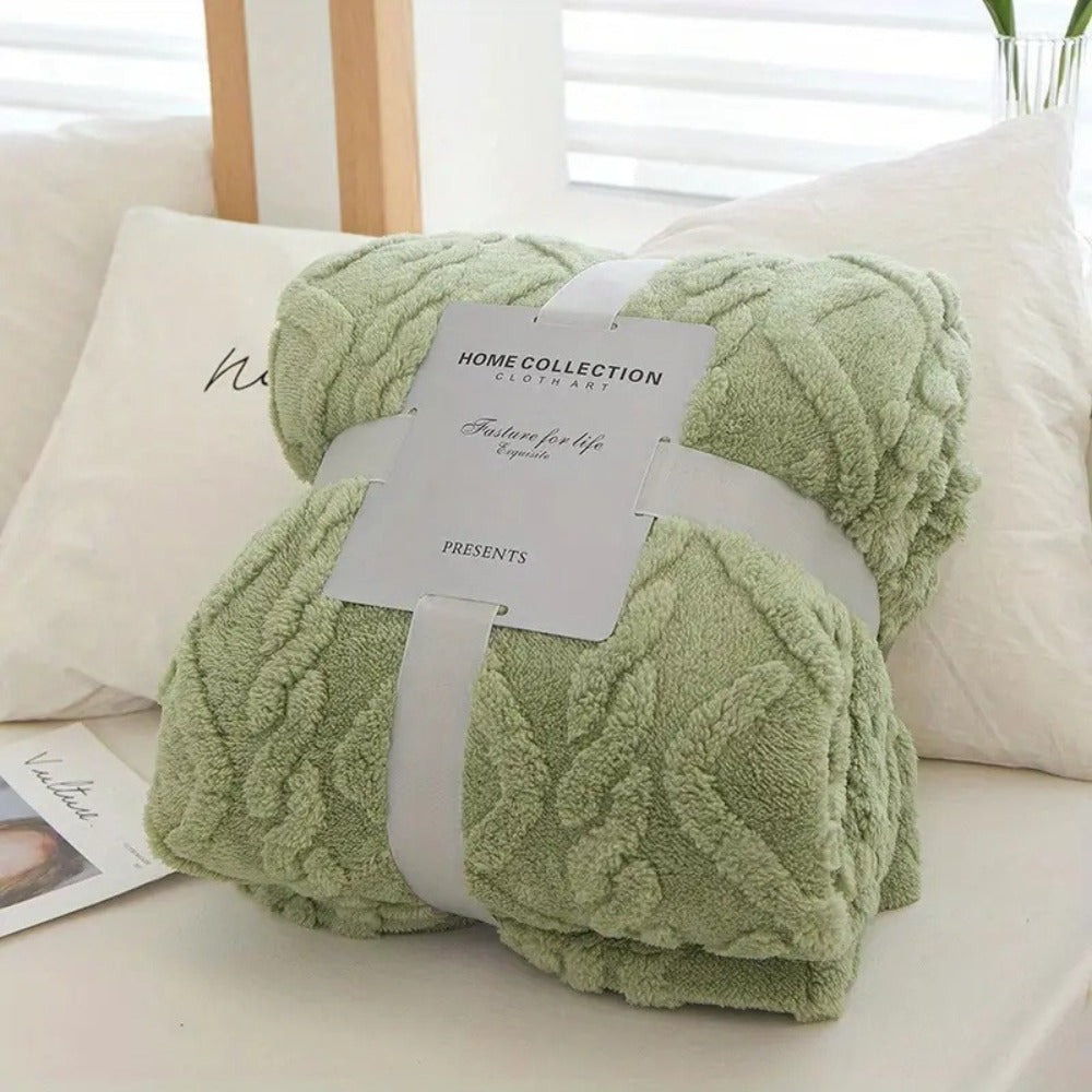 3D Plush Dense Weave Fleece Blanket ¨C Ultra-Soft Warm Throw for Bed, Couch, Travel & Outdoor, Air-Conditioning Friendly, 3 Colors, 2 Sizes