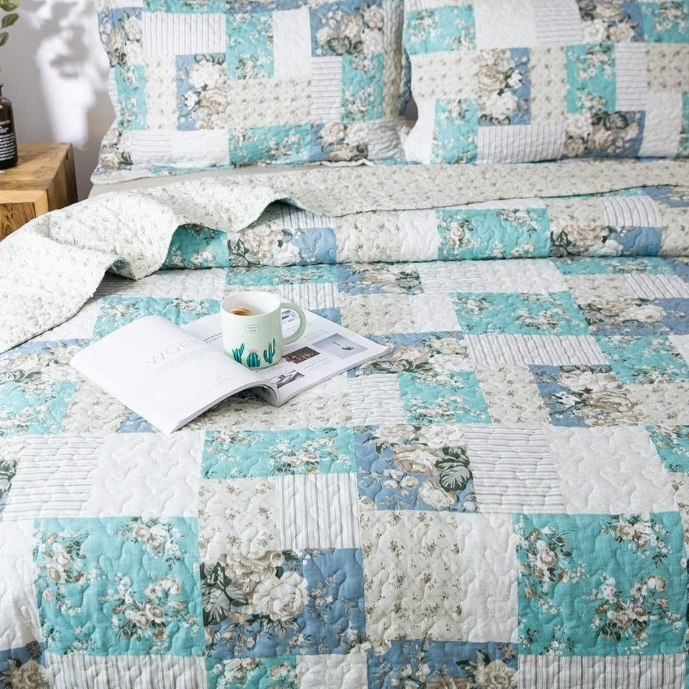 Floral Quilt Set Lightweight Bedspread Coverlet 2 or 3-Piece, All Season Hypoallergenic Breathable Paisley Patchwork Print Quilt for Bedroom Guest Room Dorm RV Cabin, Twin Queen King, Shabby Chic
