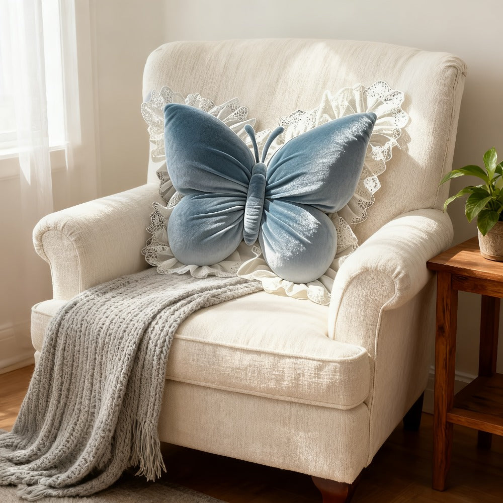 Butterfly Shaped Throw Pillow 3D Bow Decorative Cute Accent Pillow for Bed Sofa Couch Velvet Soft Polyester Fill Whimsical Home Decor Gift Multiple Colors 40x28cm
