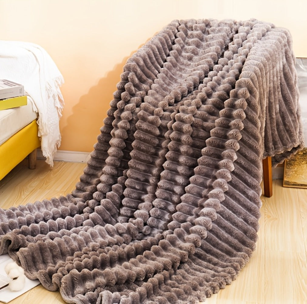 500gsm Heavy Plush Blanket ¨C Ultra Thick Soft Warm Fluffy Blanket for Bed, Sofa & Travel, Baby to Double Size, 5 Colors