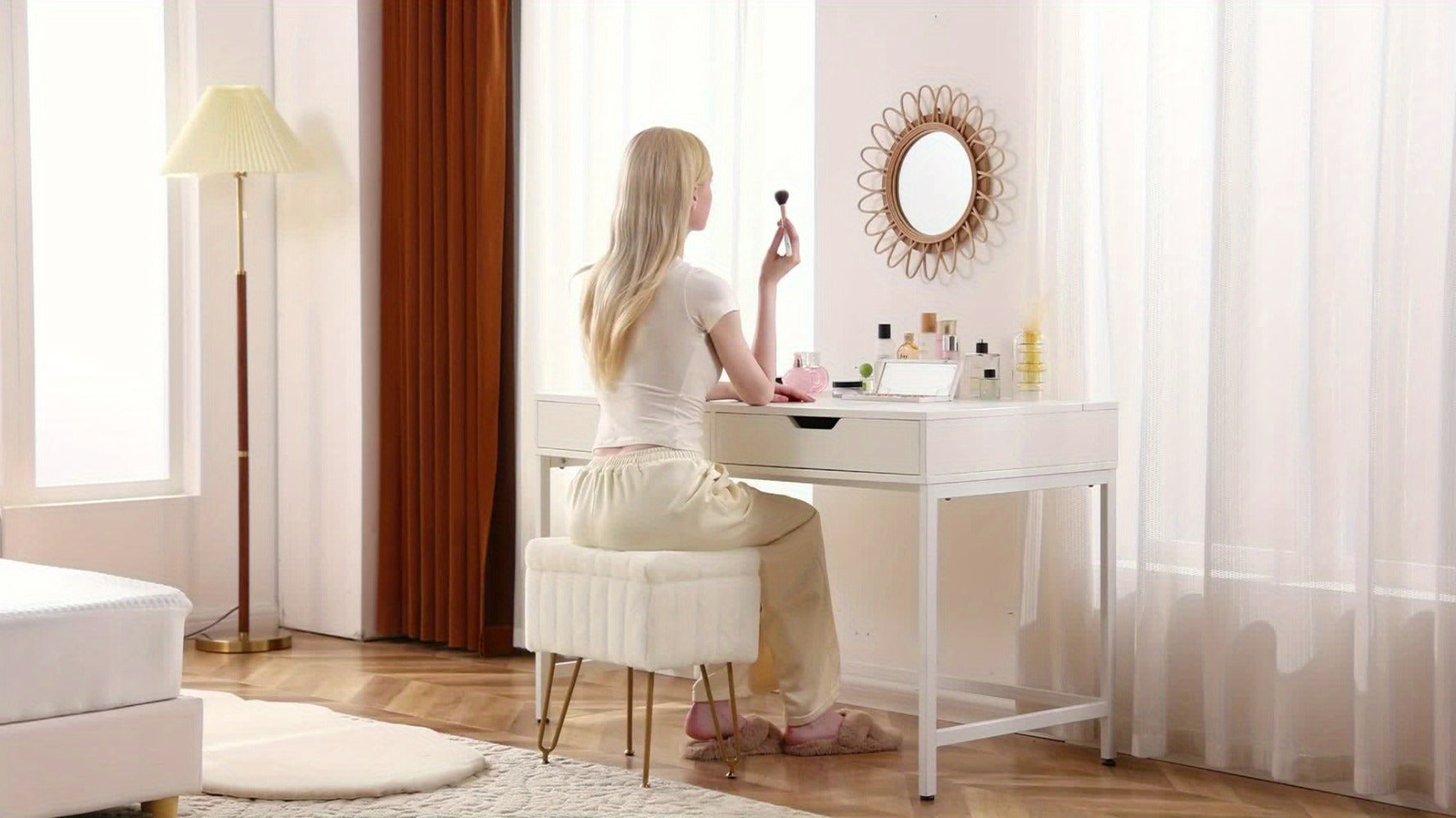 Faux Fur Storage Ottoman Stool ¨C Soft Furry Vanity Seat with Storage, 4 Metal Legs & Non-Slip Feet ¨C Cute Modern Multi-Function Chair for Bedroom, Vanity & Living Room