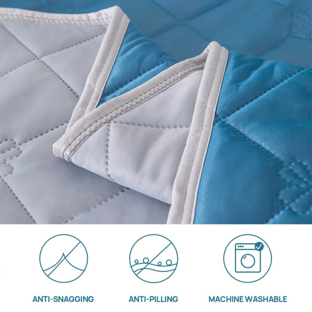 Cooling Blanket for Hot Sleepers - Breathable Lightweight Summer Quilt, Dual-Sided Soft Sweat Absorbent Throw, 100% Polyester, Machine Washable, Multipurpose Bedding