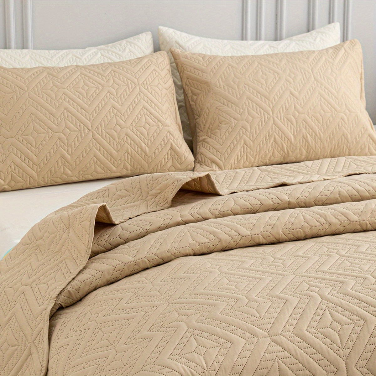 Bedspread Set 3 Piece Striped Rhombus Pattern Soft Breathable Bed Cover with 2 Pillowcases Lightweight Comforter Alternative Bedding Set for Bedroom Dorm Room