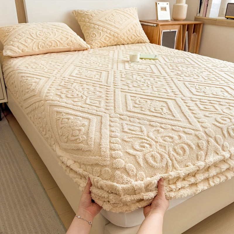 Flannel Fitted Sheet Plush Embossed Texture Soft Warm Mattress Cover for Autumn Winter Twin Full Queen King 4 Colors European Design Machine Washable