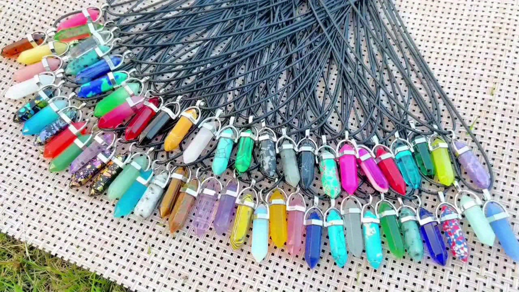 Crystal Natural Stone Pendant Necklace Set Bulk 60Pcs 30Sets Hexagonal Shaped Assorted Color for Jewelry Making Craft DIY Daily Wear Gift