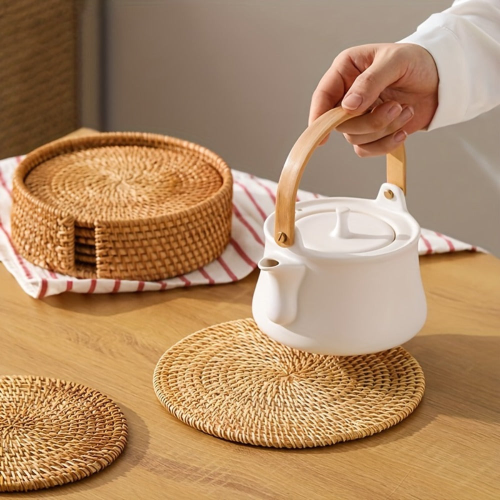 Rattan Woven Coasters Set of 6 Handcrafted Heat-Resistant Non-Slip Drink Mats Boho Table Decor for Kitchen Dining Room Coffee Table Tabletop Protection Holiday Gift
