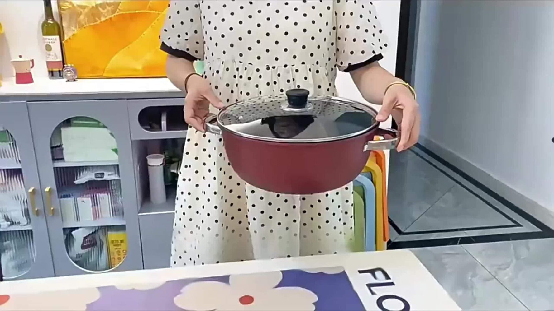 Nonstick Stock Pot with Lid 10 Inch Stone Derived Coating Iron Core Even Heating Induction Compatible Soup Pot for Stewing Boiling Family Dinners