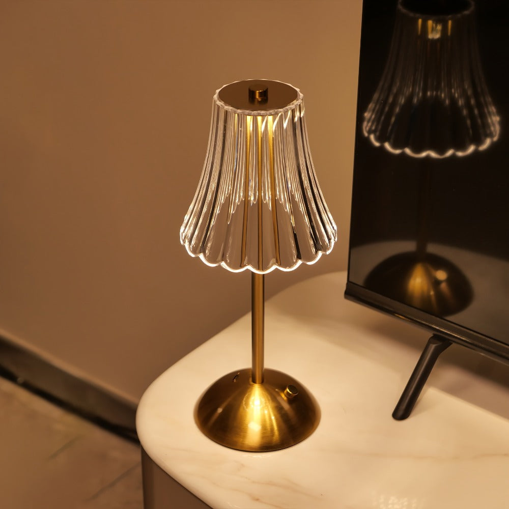 LED Retro Metal Table Lamp for Bedroom, Nordic Bedside Night Light with USB Charging, Warm Atmosphere Desk Lamp for Living Room Reading