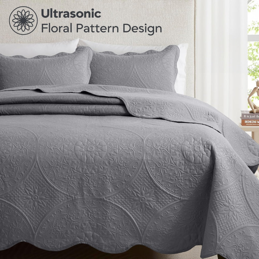 Quilted Bedspread Set 3 Piece ¨C Soft Floral Coverlet with Pillow Shams, Lightweight Breathable Quilt for Bedroom & Guest Room, All Season Bed Cover