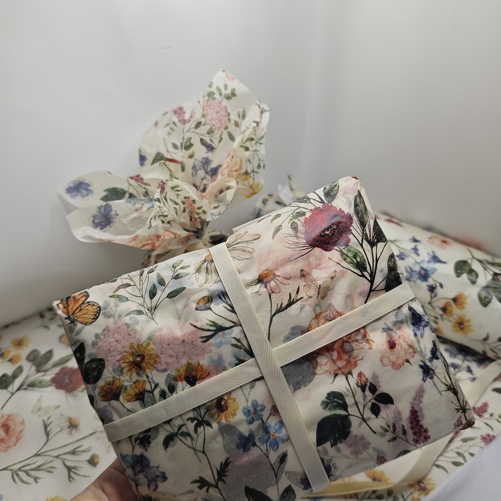 Vintage Floral Wrapping Paper 50pcs, 20¡±x14¡± Elegant Pastel Gift Wrap Sheets with Ruffled Edges, Purple Lily Design for Wedding Birthday Valentine Party Favors