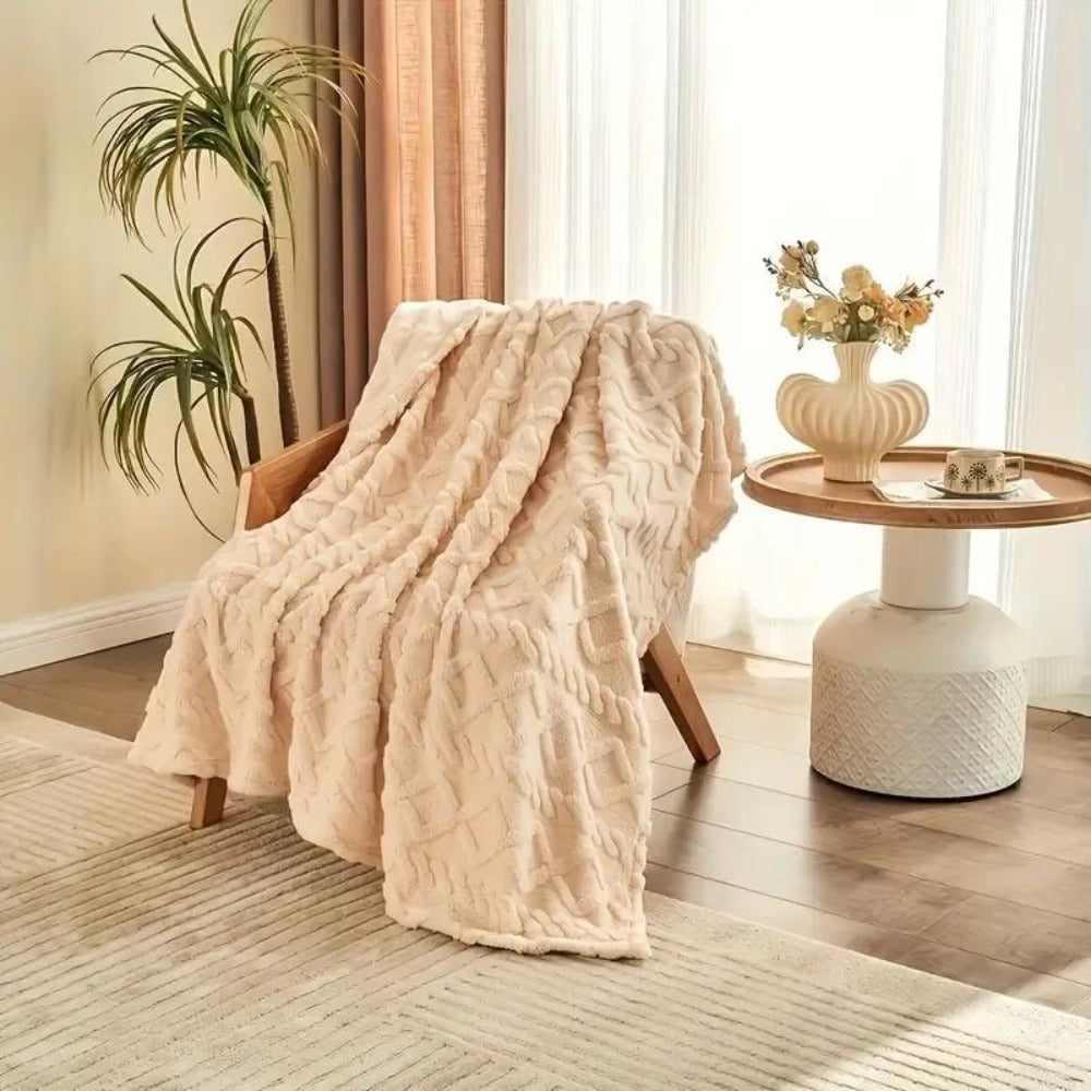 3D Plush Dense Weave Fleece Blanket ¨C Ultra-Soft Warm Throw for Bed, Couch, Travel & Outdoor, Air-Conditioning Friendly, 3 Colors, 2 Sizes