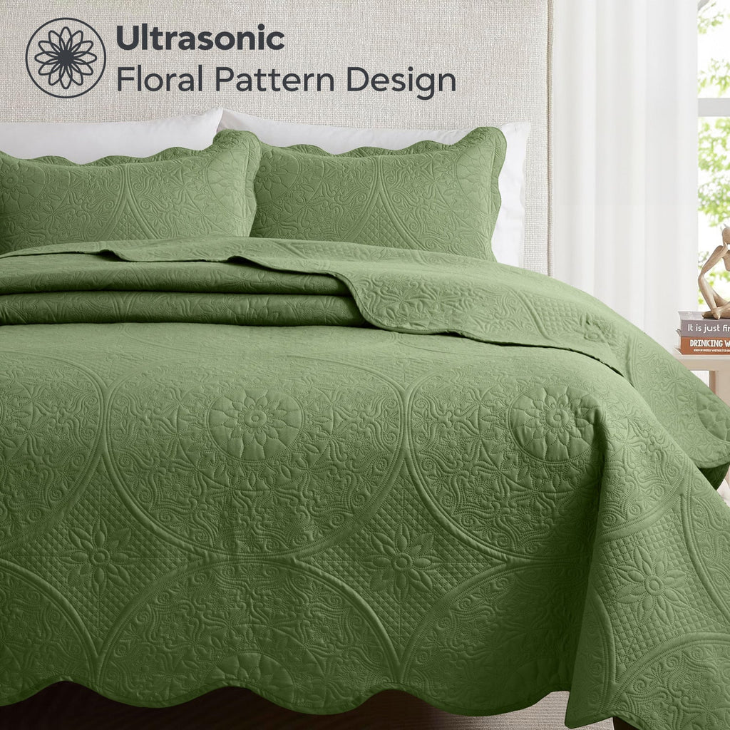 Quilted Bedspread Set 3 Piece ¨C Soft Floral Coverlet with Pillow Shams, Lightweight Breathable Quilt for Bedroom & Guest Room, All Season Bed Cover