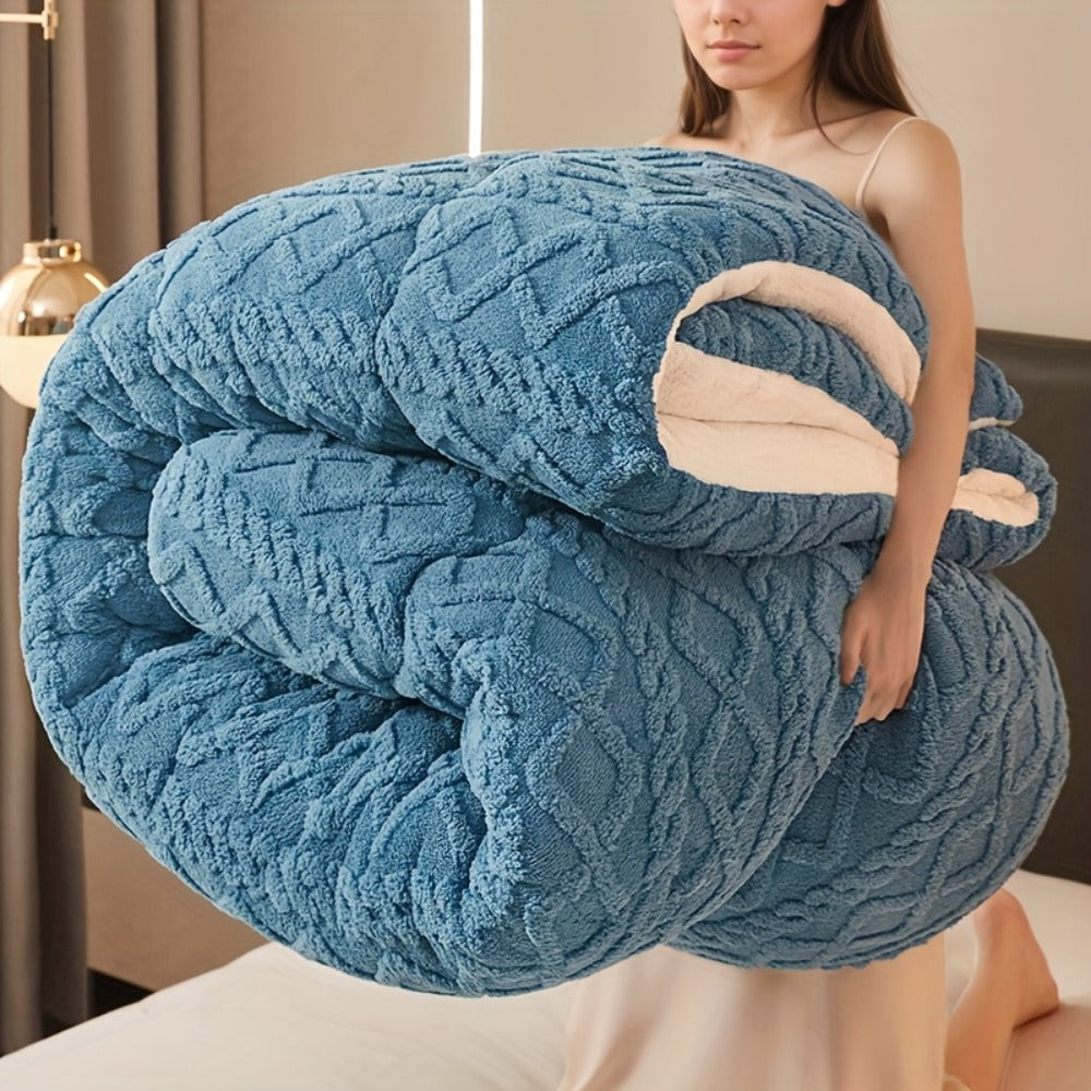 Winter Comforter Thick Warm Milk Velvet Duvet ¨C Geometric Quilted Heavyweight Blanket for All Seasons, Twin Full Queen King ¨C Silvery Grey & Blue