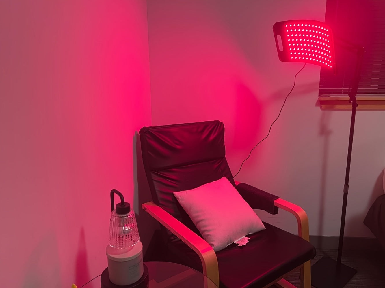 Red Light Therapy Lamp with Stand ¨C 660nm Red Light & 850nm Near Infrared Light Device for Body Pain Relief, Muscle Recovery & Skin Care, At-Home Infrared Light Therapy for Joint & Back Pain
