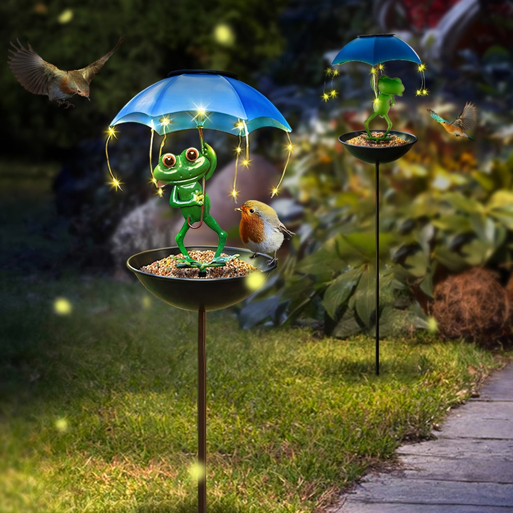 Solar Garden Decor Frog with Umbrella LED Light ¨C Iron Frog Outdoor Statue with Solar Powered LED | Bird Feeder Garden Ornament for Patio, Lawn, Pathway & Deck | Unique Valentine Gift Yard Decoration