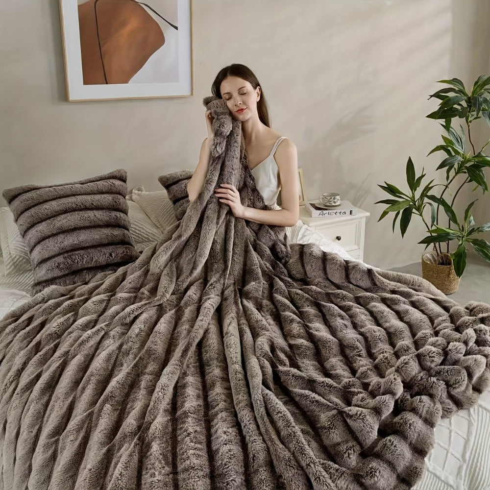 Double-Layer Faux Rabbit Fleece Blanket ¨C 450-500gsm Thickened Soft Warm Throw for Bed, Couch & Travel, All Season, 3 Colors, 5 Sizes