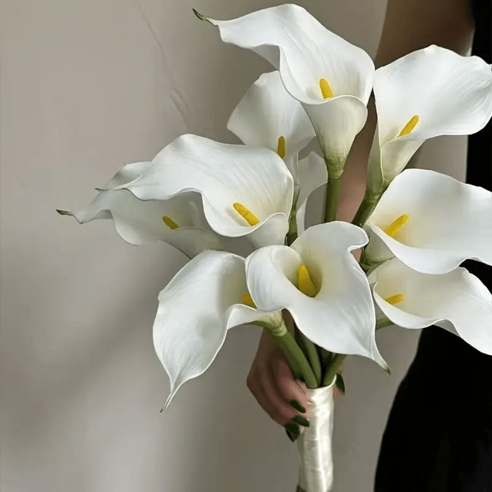 Eternal Lotus Flower Bouquet 20pcs ¨C Horseshoe Lotus Artificial Flowers for Wedding Decoration, Home Floral Arrangements, Outdoor & Festival Decor ¨C White, Black, Red & Orange (No Vase)