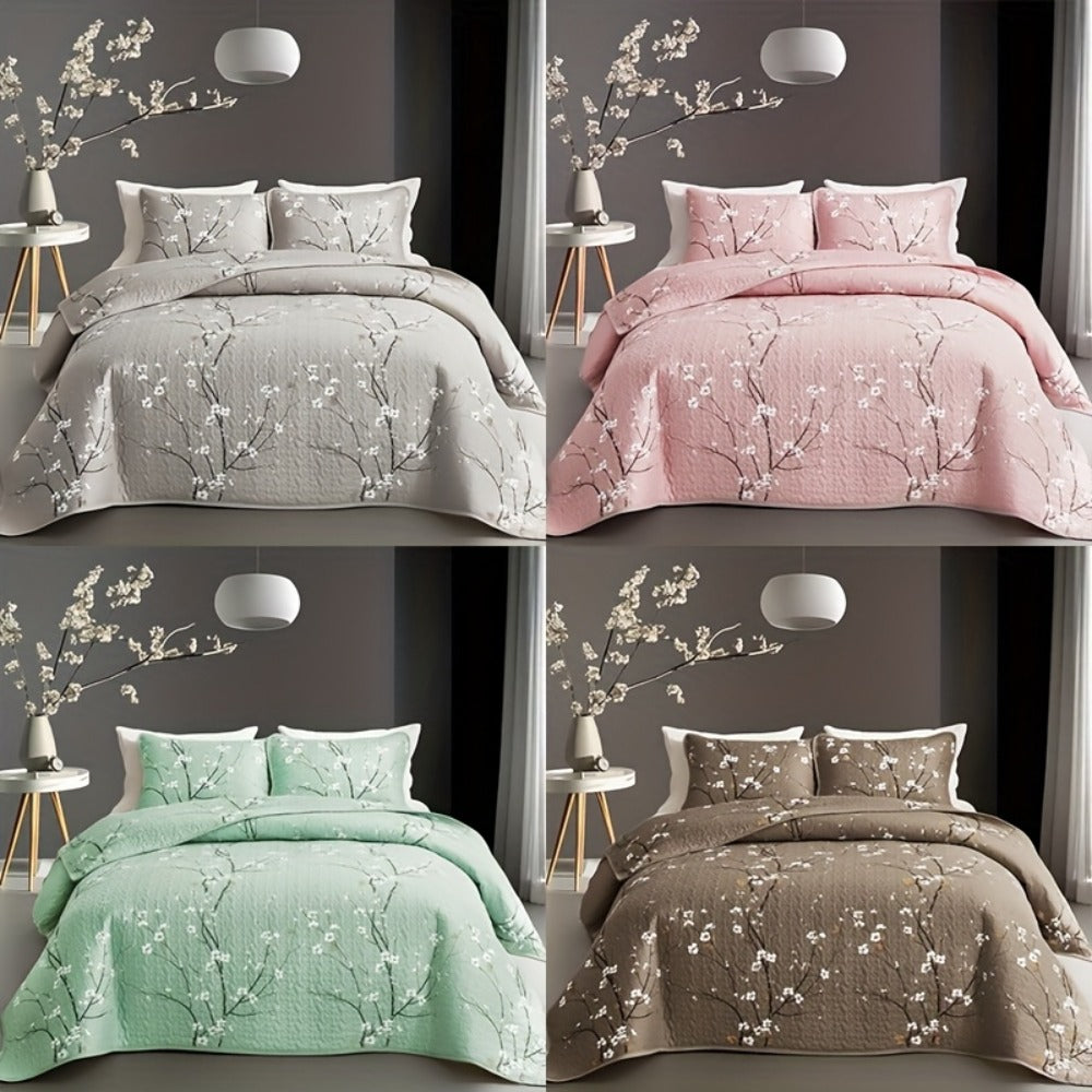 Plum Blossom Quilted Bedspread Set Machine Washable Soft Breathable Hypoallergenic Comforter with Pillowcases Twin Full Queen King Size Floral Bed Cover Bedding Set