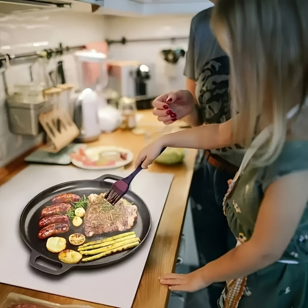 Cast Iron Skillet Non-Stick Pan for Pizza BBQ Pancakes - Heavy Duty Pre-Seasoned Cast Iron Pan Compatible with Gas Electric Induction Stovetops Oven Campfire - Home Kitchen Outdoor Cooking